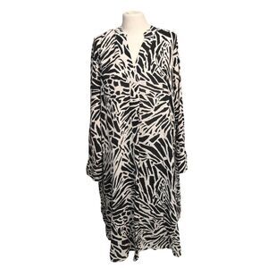 H&M Abstract Ivory Black  Tropical Kaftan Dress Medium Swim Cover Resortwear